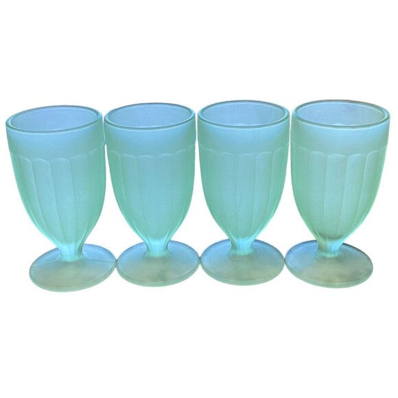 Vintage Jade Green Fogged Glass Pitcher & Goblet Lot of 5 MINTY Rare - Picture 2 of 10